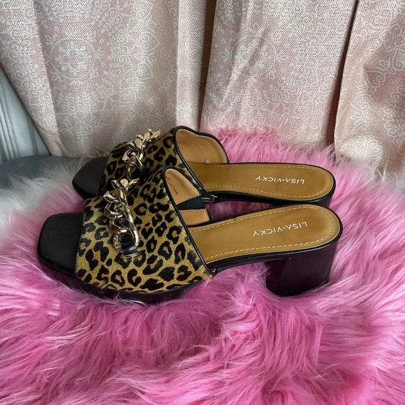 Lisa ⭐️ Vicky Patform Slides - Picture 5 of 8